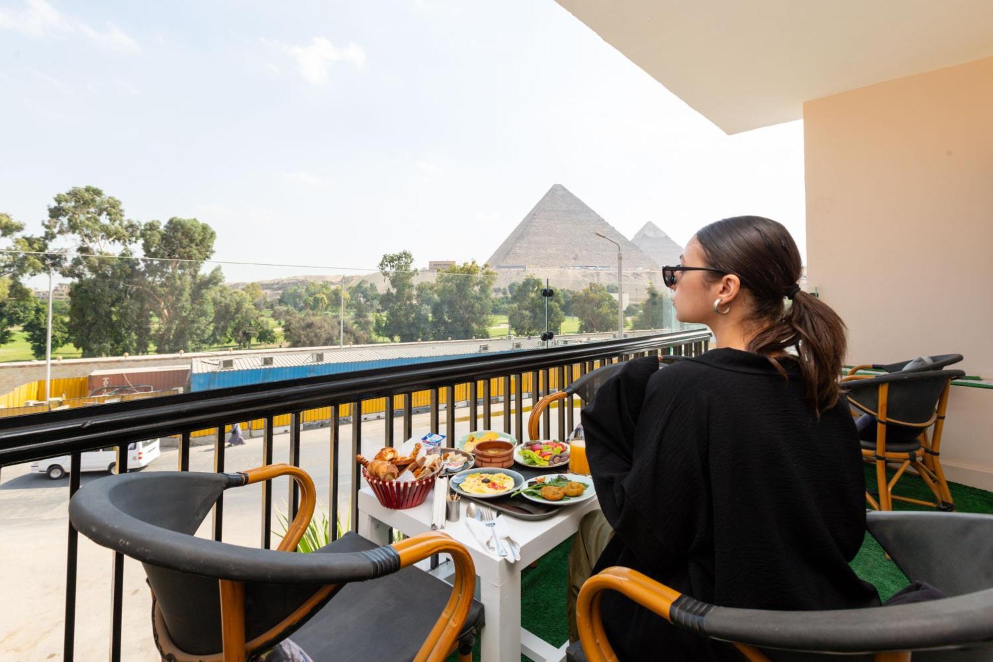 Hotel Maria Pyramids House